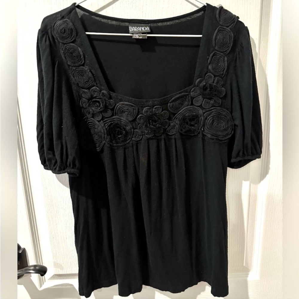 Baranda Black Boho Floral Embellished
Puff Sleeve Top Sz M
